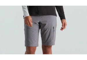 2021 SPECIALIZED TRAIL CARGO WOMENS SHORT - X-LARGE, SMOKE