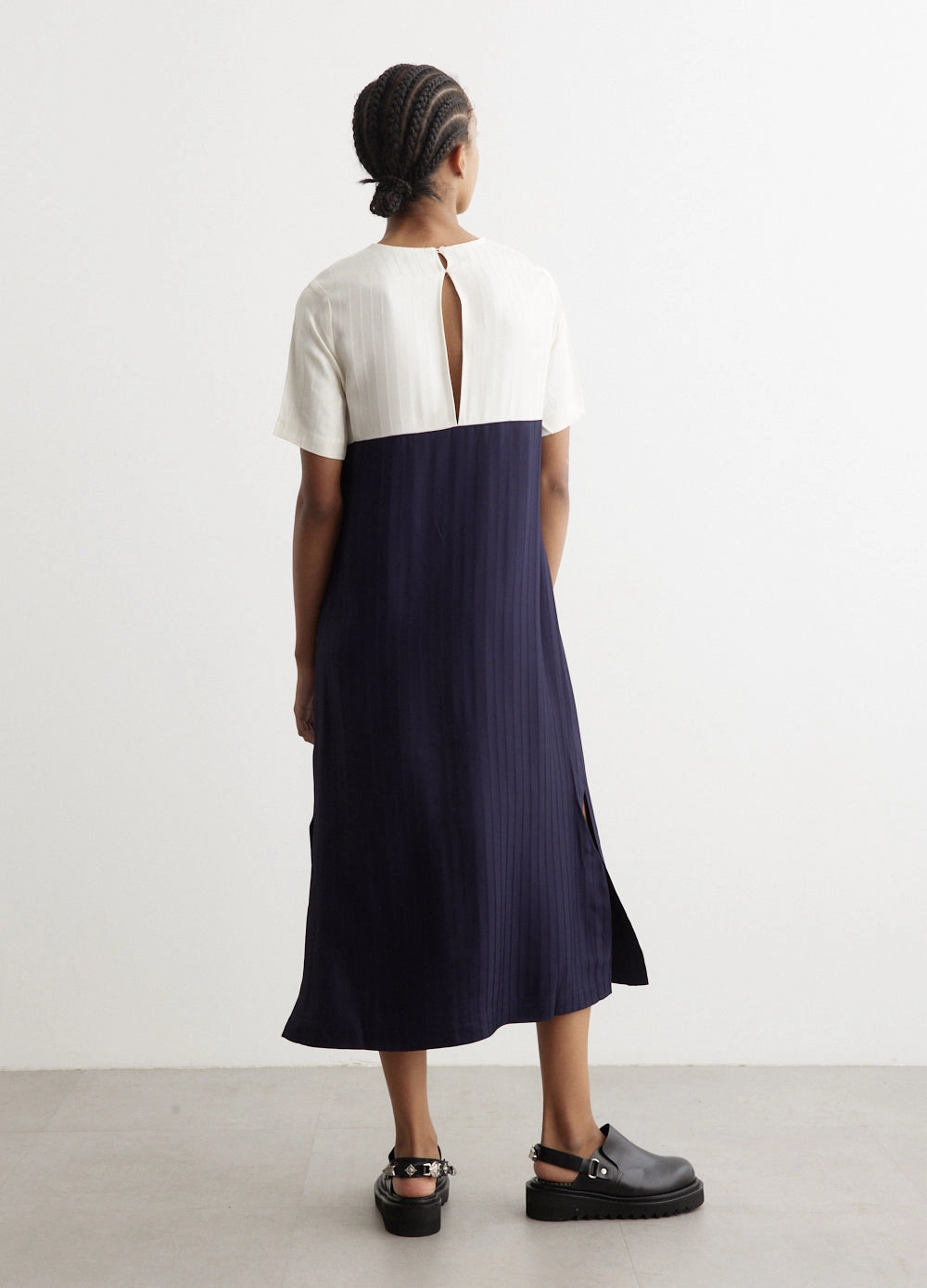 Anwita Dress