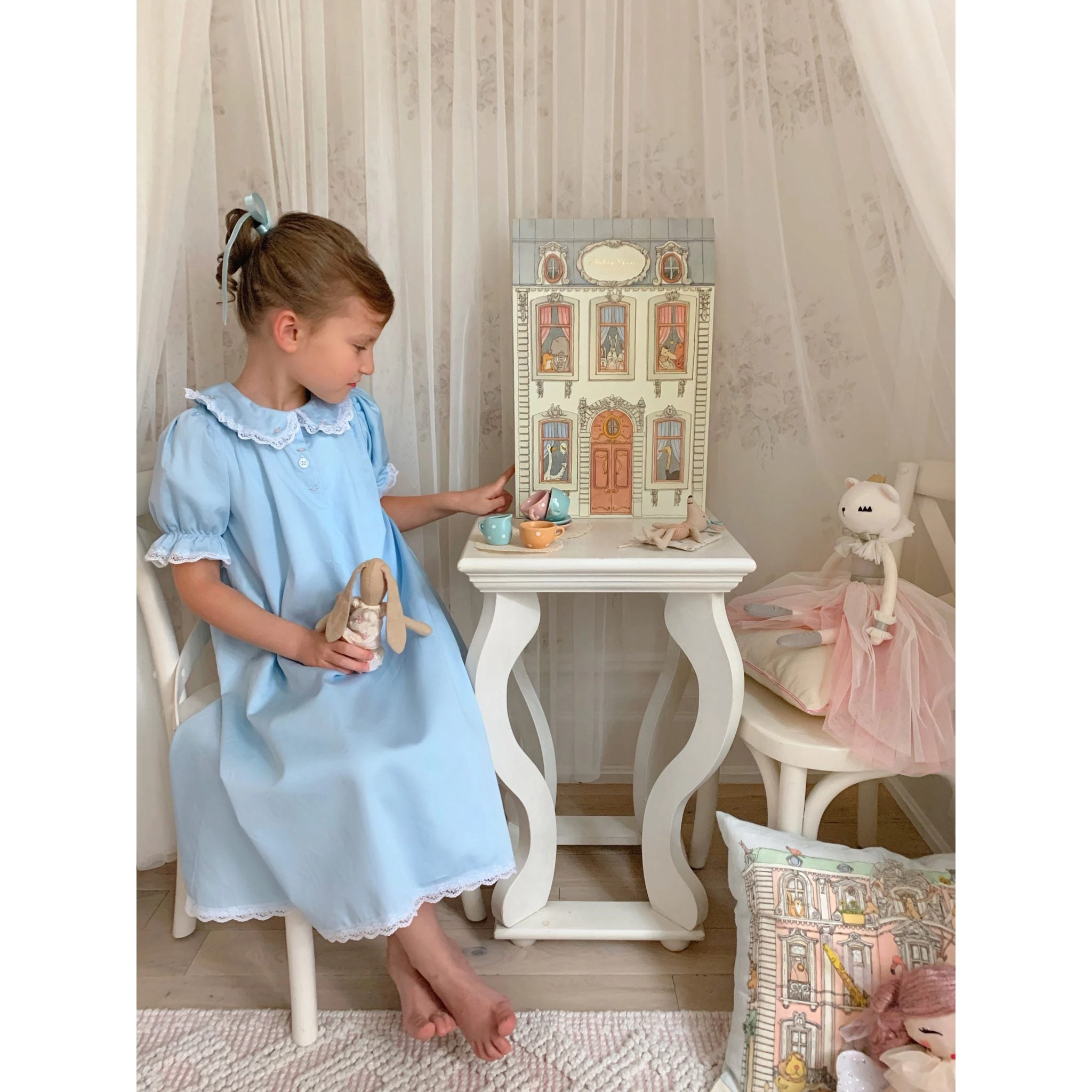 Atelier Choux Large Hotel Rigid Gift Box